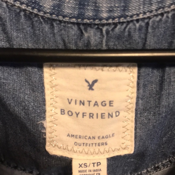 American Eagle Medium Wash Denim Button Up - Picture 3 of 3
